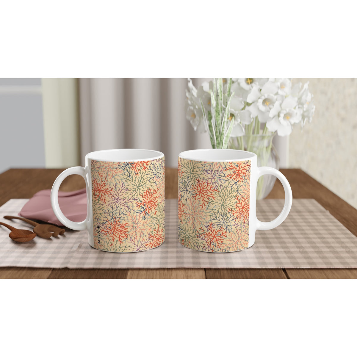 Keramiktasse mit Korallenmuster – MAK Design Shop